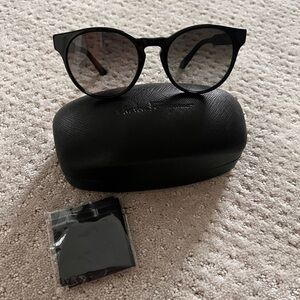 FERRAGAMO tea cup sunglasses - black